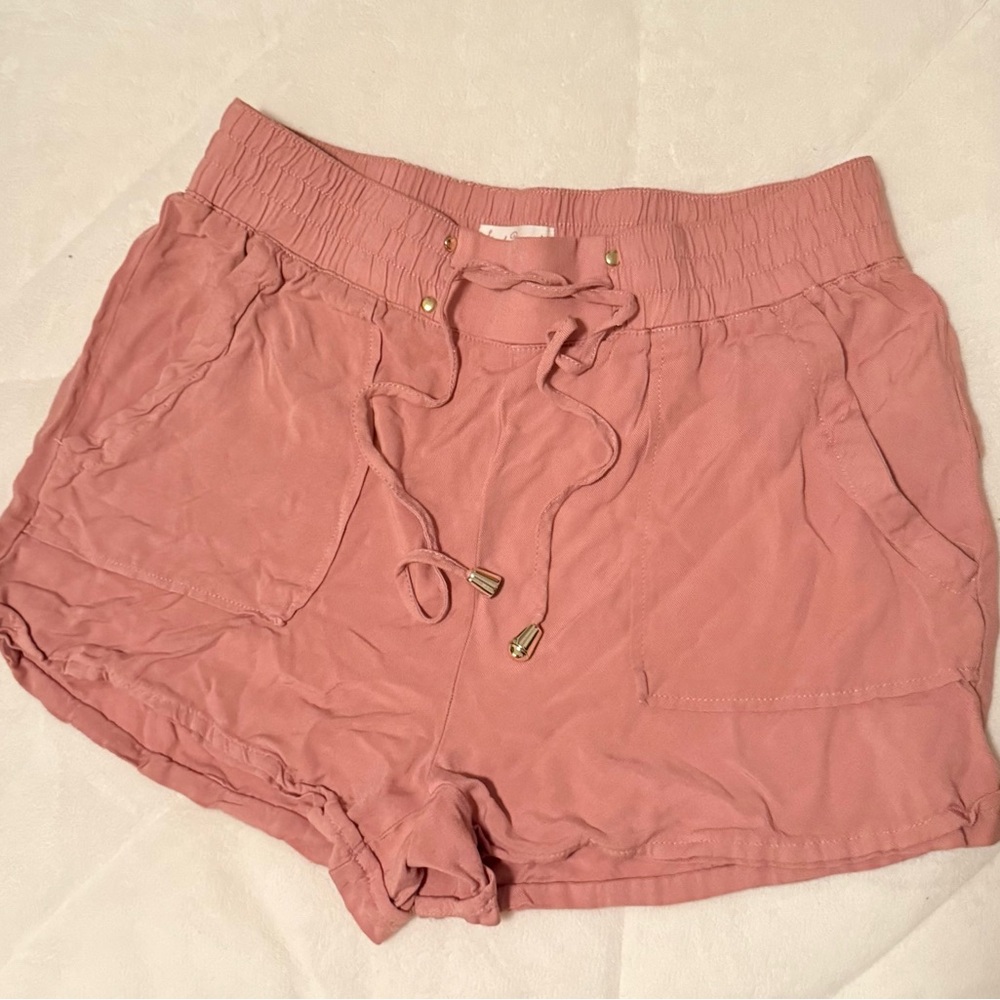 High Waist Women's Shorts in Dusty Pink